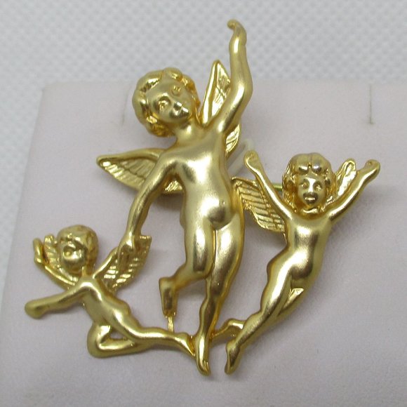 Gold Tone Angels Brooch Angels Brooch Gold Tone Matt Finish Angels Brooch - Picture 1 of 8